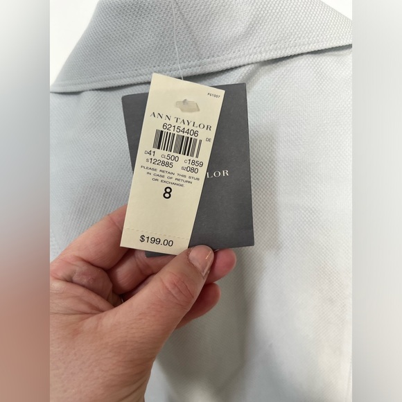 Ann Taylor three button blazer size 8 item 08-03 - Picture 11 of 12